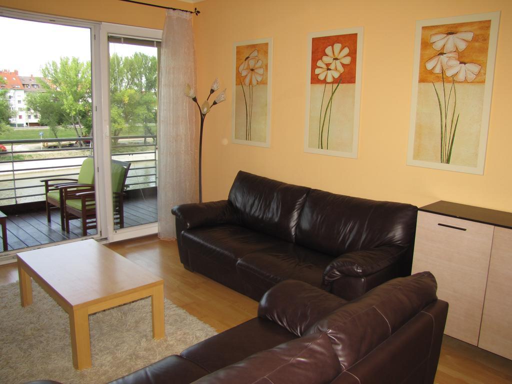 Dunalux Apartman Дьёр Номер фото