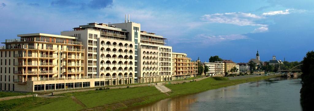 Dunalux Apartman Дьёр Экстерьер фото