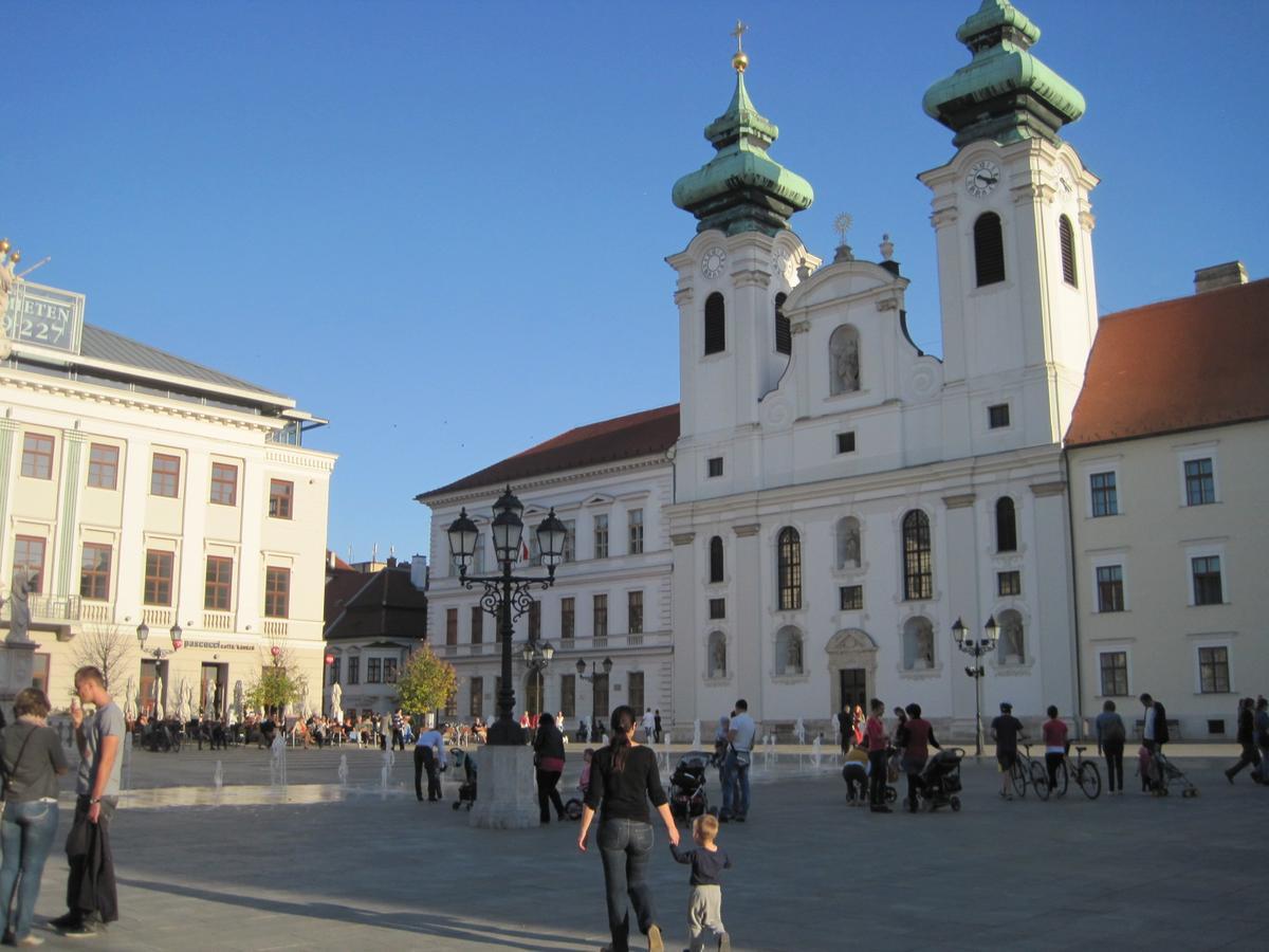 Dunalux Apartman Дьёр Экстерьер фото